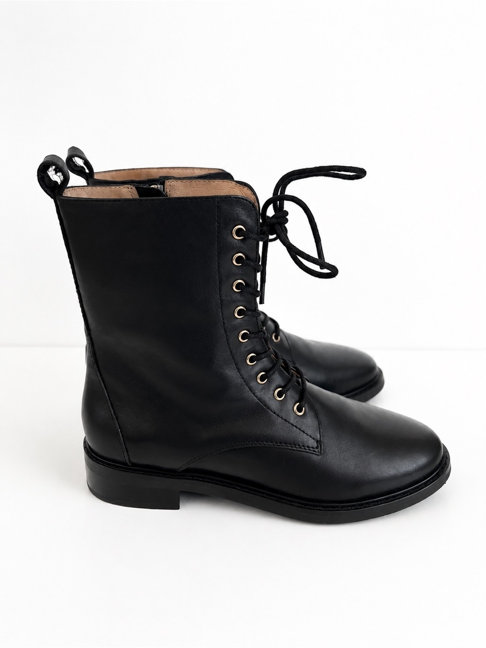 INTENTIONALLY BLANK Elaine Leather Lace-Up Boot Size 6
